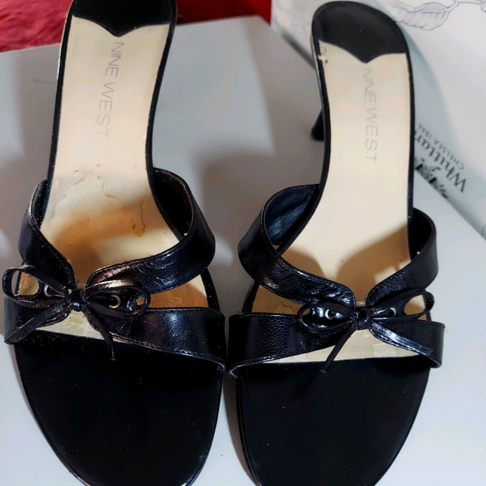 Nine West Black Patent Leather Heeled Flip Flops